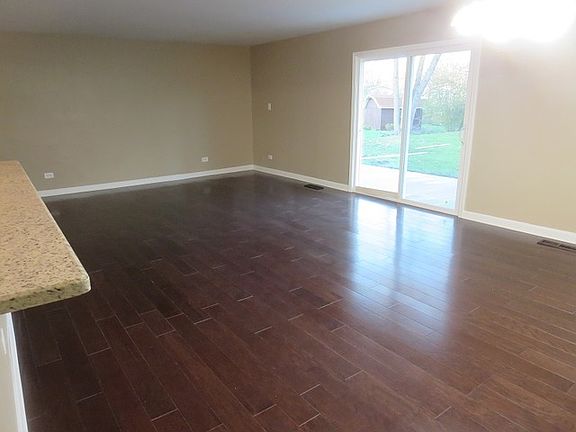 5th image of 1701 Tina Ln