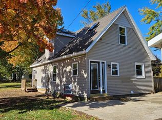 101 N Vermillion St, Troy Grove, IL 61372