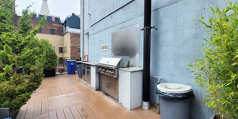 Rented by Chase Global Realty Corp | media 19