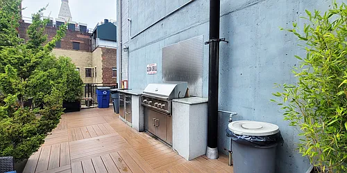 Rented by Chase Global Realty Corp