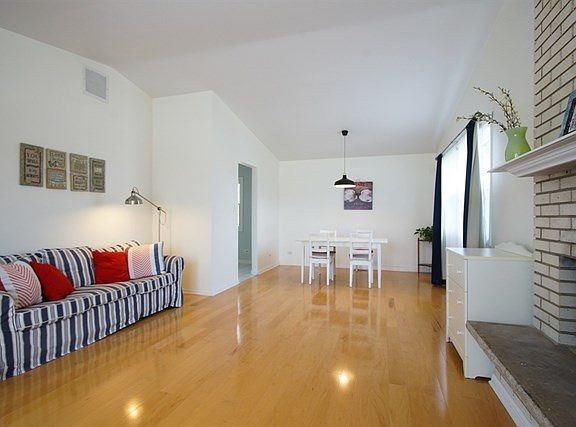 4th image of 4370 N Sturbridge Dr