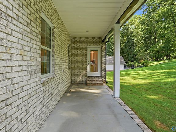 5th image of 105 Amber Way