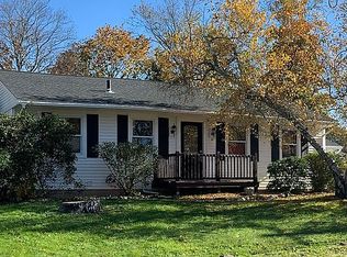 182 Round Hill Rd, Meriden, CT 06450