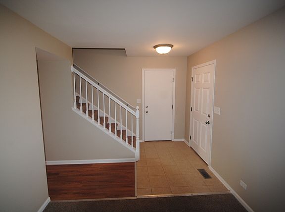 2nd image of 1373 S Abington Ln