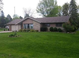 N7436 Beaver Bay Dr, Beaver Dam, WI