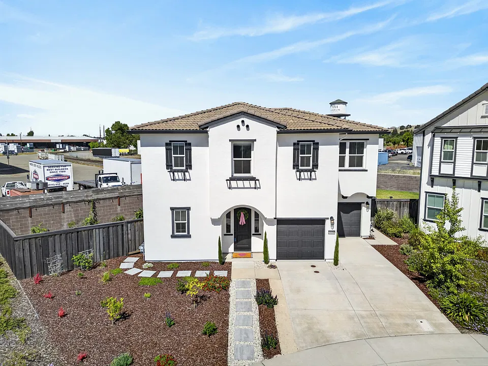 4458 Sierra Pine Way