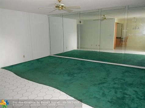 3rd image of 2002 Ventnor Cres