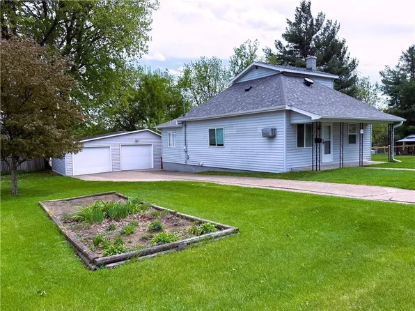 319 East 11th Street, Ladysmith, WI 54848