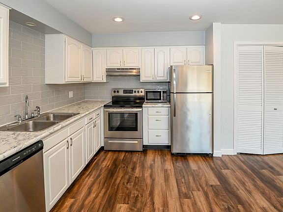 5th image of 4039 Saratoga Ave APT C214