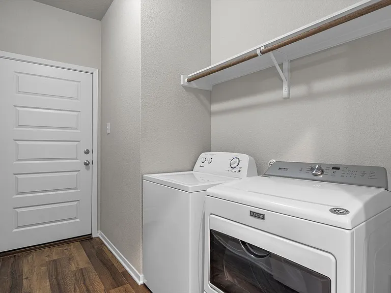 3906 Crockett Ave — Photo 30