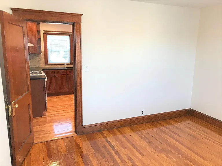 3 Edgar Ct #2 — Photo 12