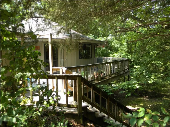 16193 Pin Oak Rd, Fayetteville, AR 72704