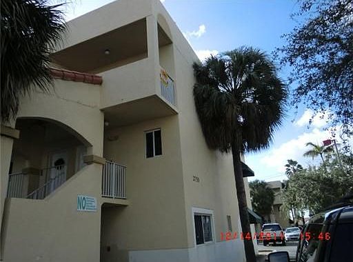 2nd image of 2750 W 76th St APT 212