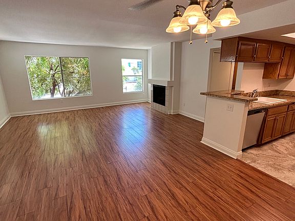 5th image of 4432 Ensign Ave APT 8