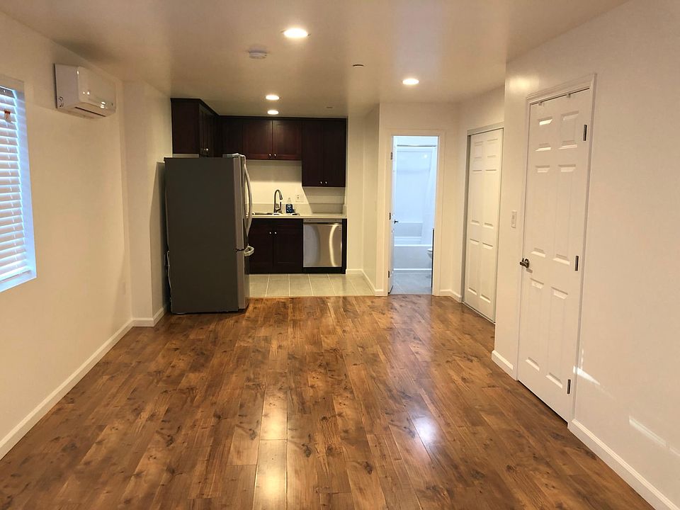 1st image of 1050 S Burlington Ave #1050