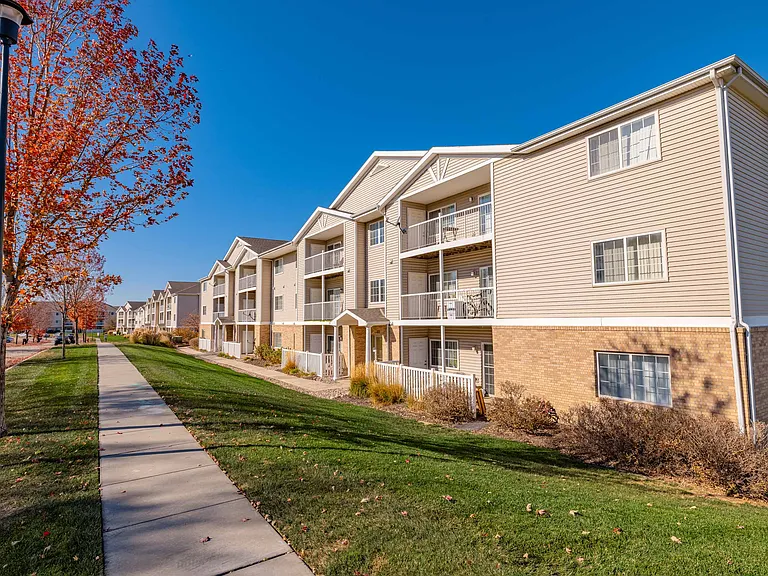 Park Ridge Apartments — Photo 12