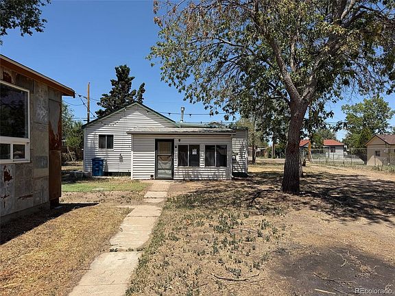 4th image of 2840 W 65th Place
