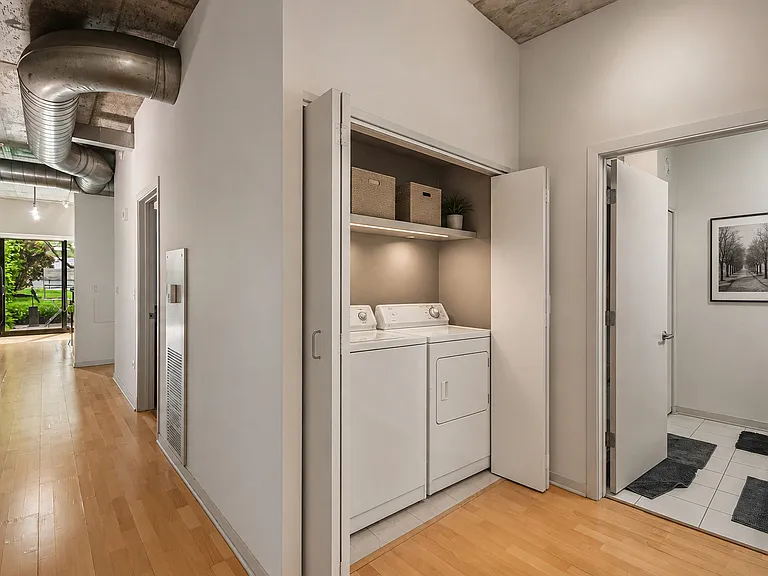 807 Davis St #314 — Photo 16