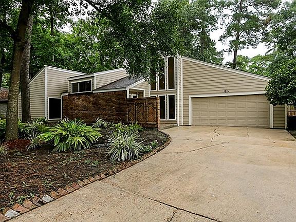 2nd image of 1915 Crystal Springs Dr