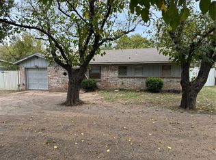 115 S Dick Price Rd, Kennedale, TX 76060