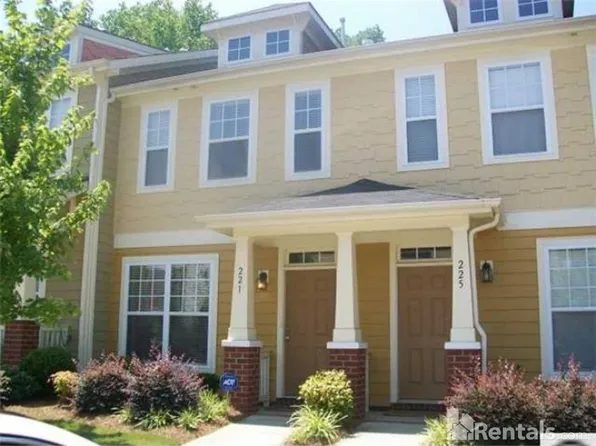 221 Hurston Cres, Charlotte, NC 28208