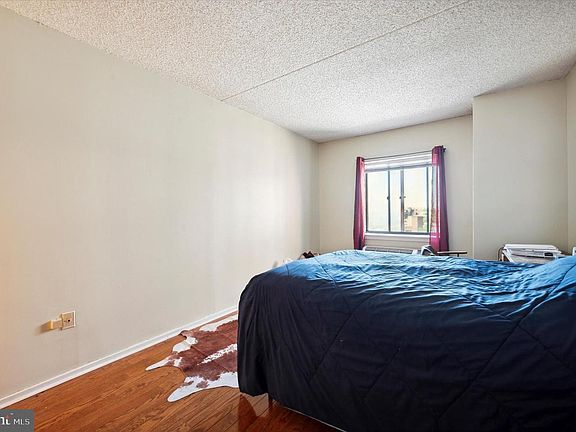 3rd image of 530 S 2nd St APT 643