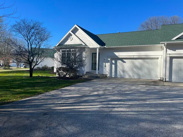 14995 Saddlebrook Trl, Spring Lake, MI 49456