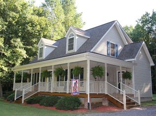 7145 Menokin Rd, Warsaw, VA 22572