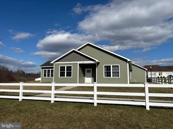 93 Candlewick Ct, Frostburg, MD 21532