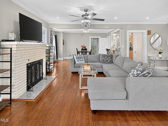 3rd image of 1170 Sumner Avenue
