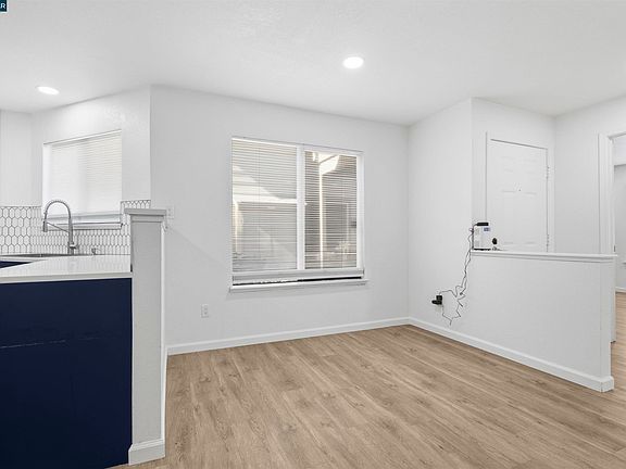 5th image of 1101 Chelsea