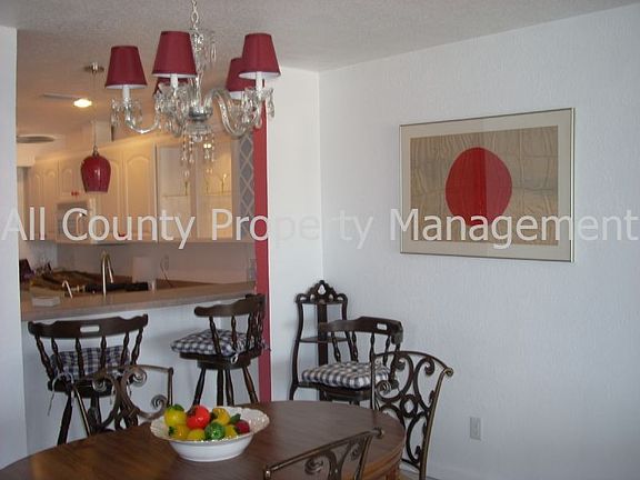 Kitchen, dining, breakfast bar