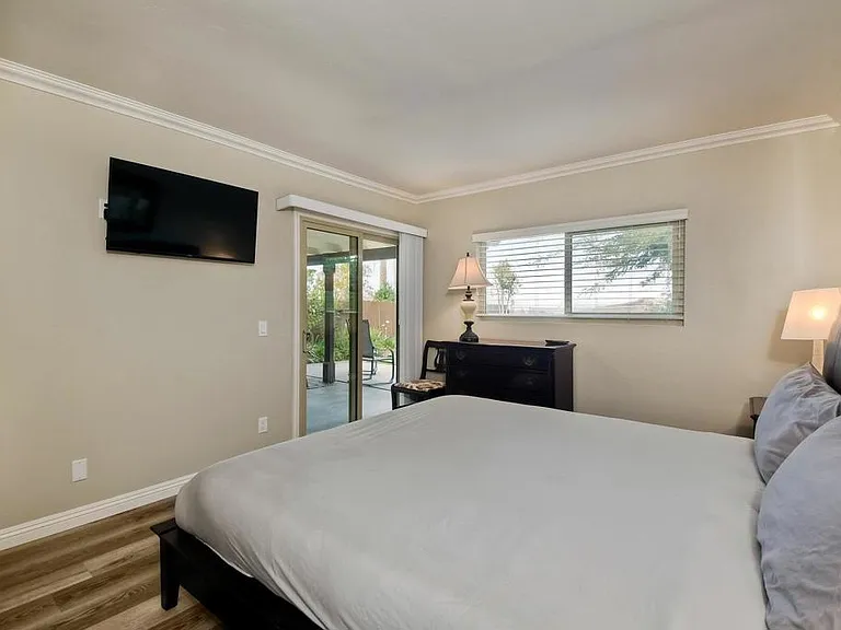 263 San Dimas Ave — Photo 12