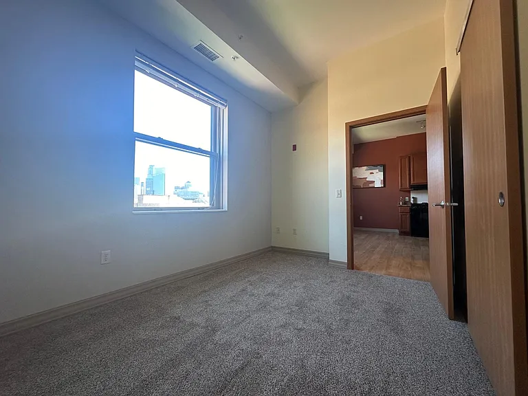 Abbott Apartments — Photo 29