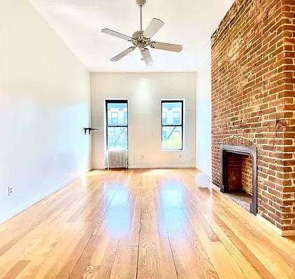 1st image of 275 E 10th St APT 16