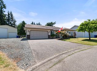 46118 Downes Ave, Chilliwack, BC V2R 2Y9