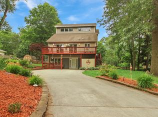 1557 Acorn Ln, Saint Anne, IL 60964