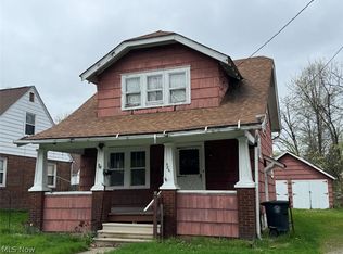 586 Brittain Rd, Akron, OH 44305