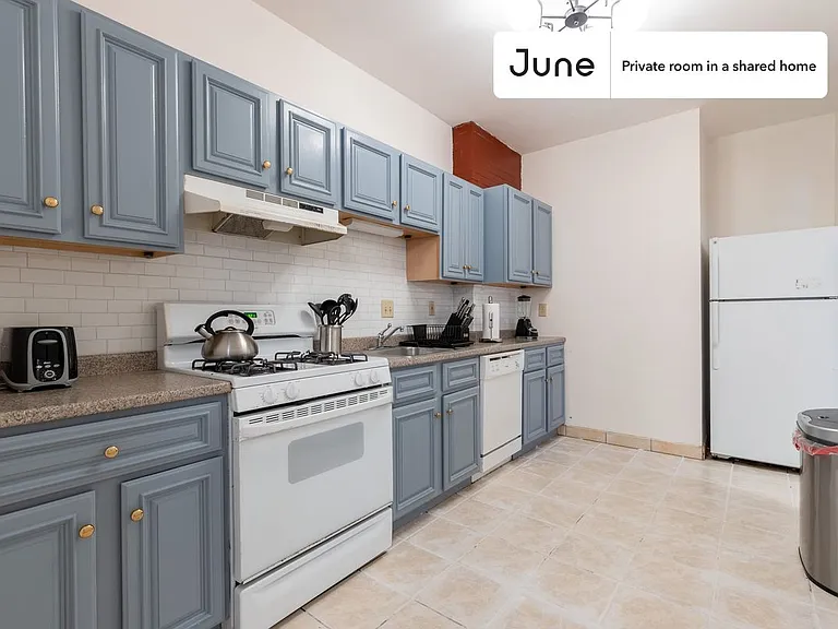 41 Egremont Rd #D — Photo 10
