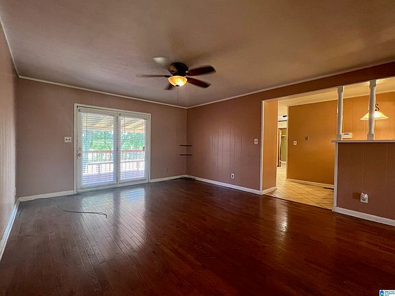 4th image of 129 Briarwood Ave