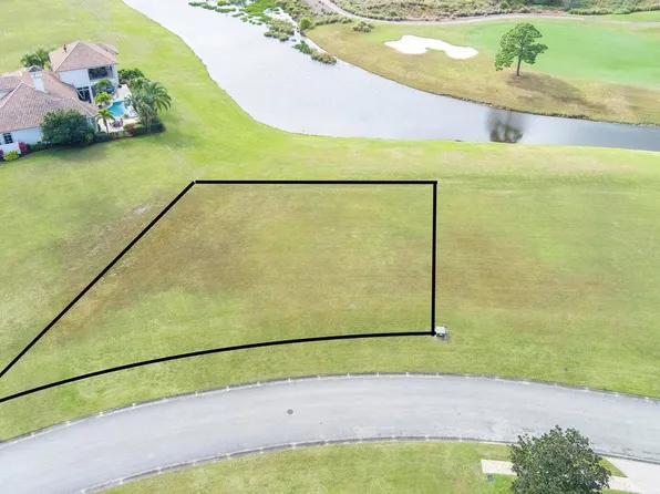 102 SE Santa Lucia, Port St Lucie, FL 34984