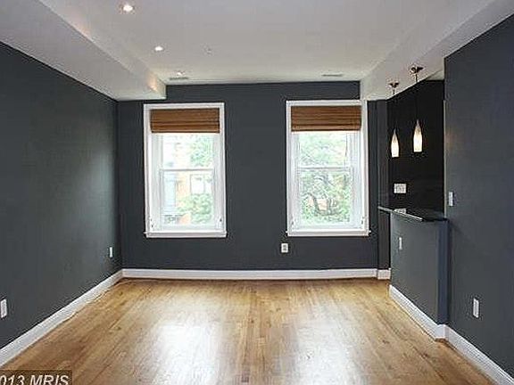 Living/dining room