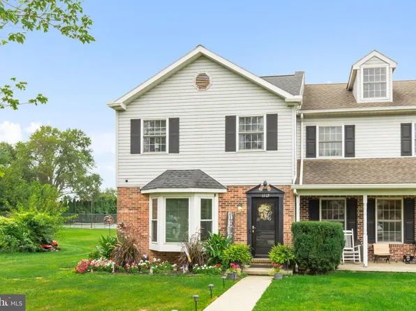 1112 Hampden Dr, Strasburg, PA 17579