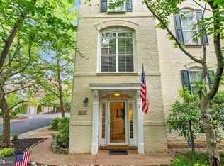 5263 Colonel Johnson Ln, Alexandria, VA 22304