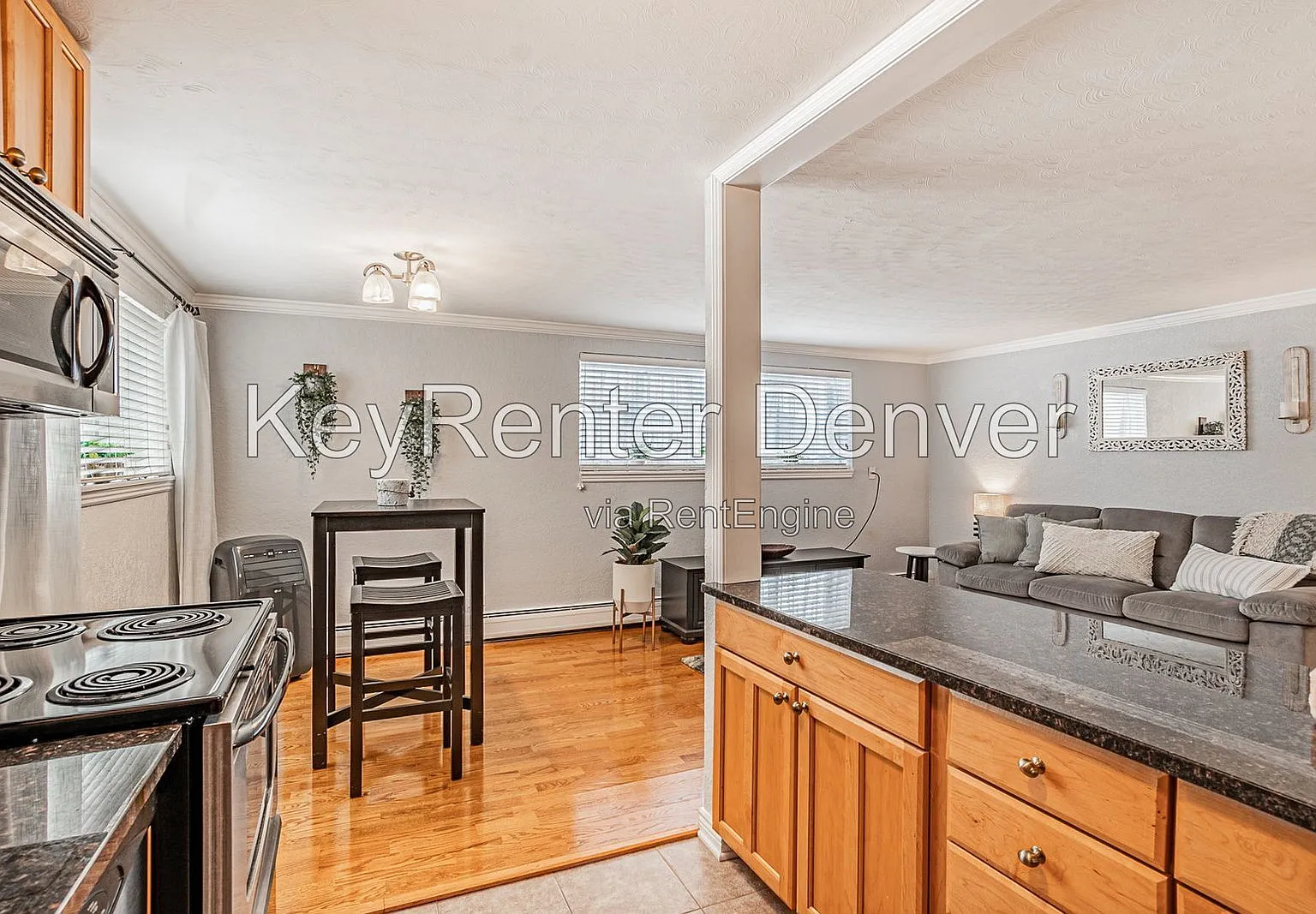 1 bed, 1.0 bath, 621 sqft, $1,150 — Photo 3
