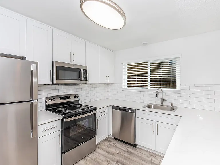 54 Quay Ct — Photo 29
