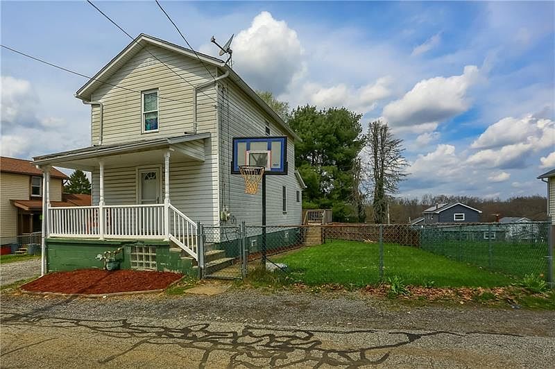 30 Center St W, Bairdford, PA 15006 | Zillow