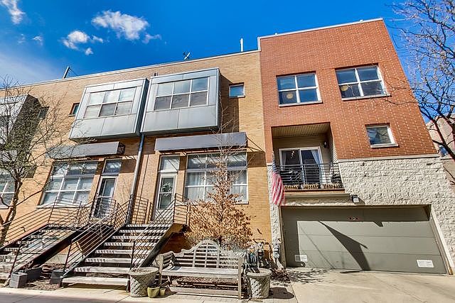 1st image of 1811 N Rockwell St Unit P