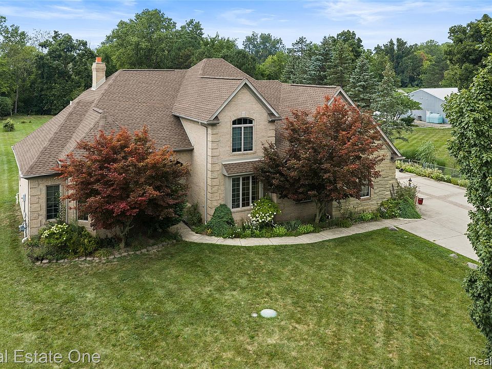 1st image of 17268 Beech Daly Rd
