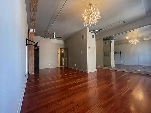 1111 S Peters St #202 — Photo 17